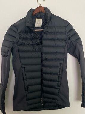 H&M Black Women's Quilted Hybrid Puffer Jacket